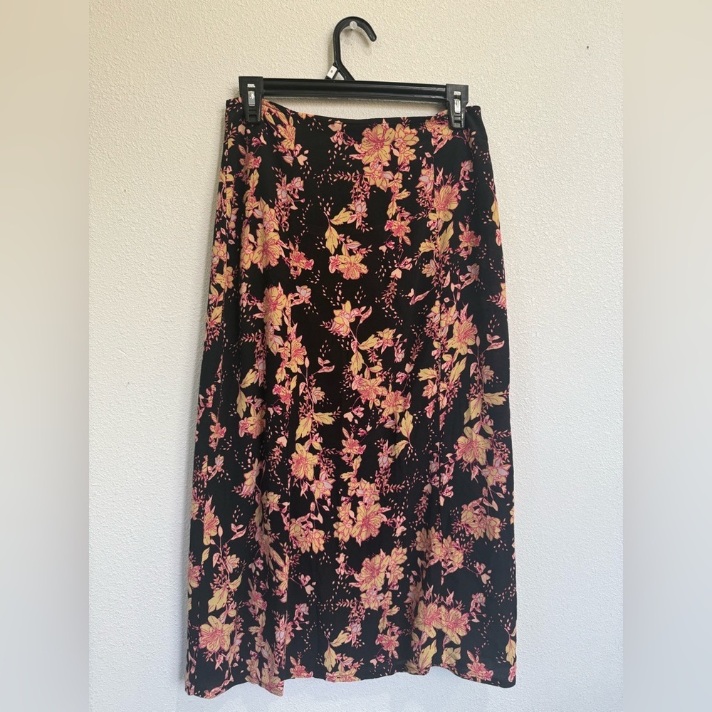 Free People Retro Love Floral Midi Skirt Button Front Slit Boho Size 6 - Picture 6 of 8